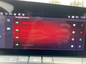 Bild 17 Opel Astra GS ST NAVI/SHZ+LHZ/PDC vo+hi+360Cam/LED