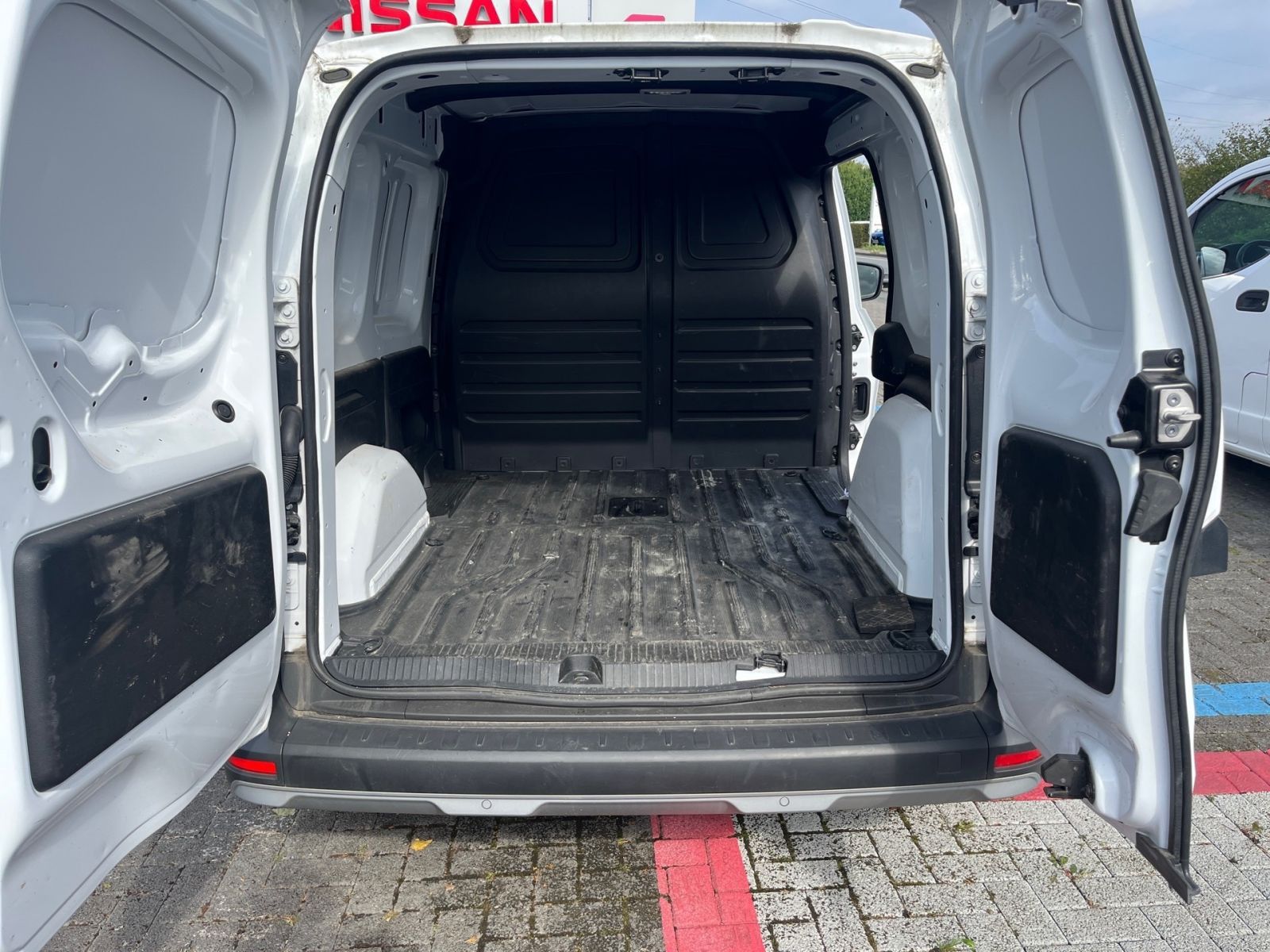 Fahrzeugabbildung Nissan Townstar Kastenwagen L1 2,2t N-Connecta-Option E