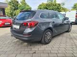 Opel Astra J Sports Tourer 1.4 Turbo Innovation - Opel Astra aus 2011: Turbo