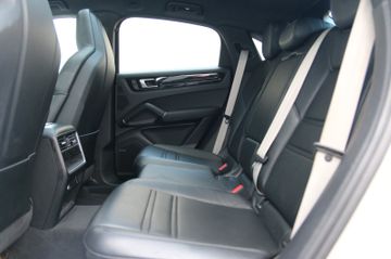 Porsche Cayenne - 11
