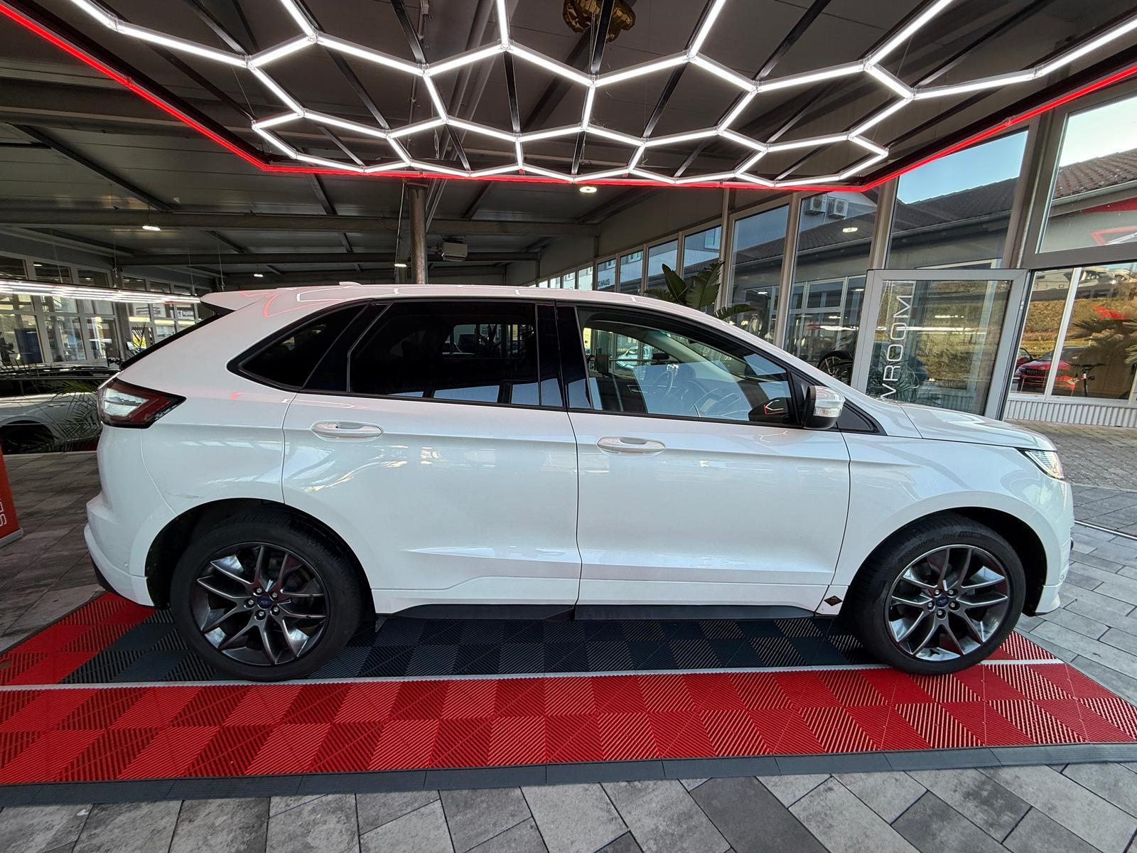Ford Edge 2.0 T, 4x4, Pano, Automatik, AHK abnehmb.