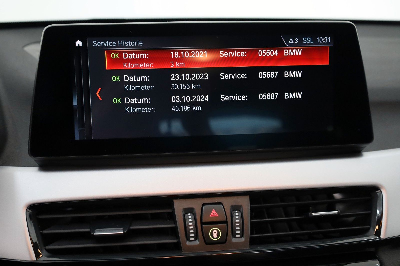 Fahrzeugabbildung BMW X1 xDrive 25e Advantage Leder,Navi,LED,Kamer,HUD