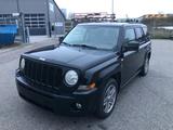 Jeep Patriot Sport 2.4 Gasumbau - Jeep Patriot: 2.4