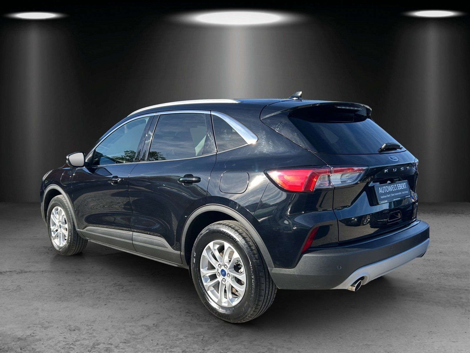 Fahrzeugabbildung Ford Kuga Titanium Aut./LED/KAMERA/TEMPOMAT/NAVI/SHZ/