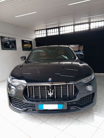 Maserati Levante V6 Diesel 275 CV AWD CON GARANZ