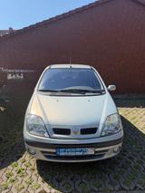 Renault Scenic Authentique 1.4 16V Authentique - Renault Scenic Authentique mit Benzin-Antrieb