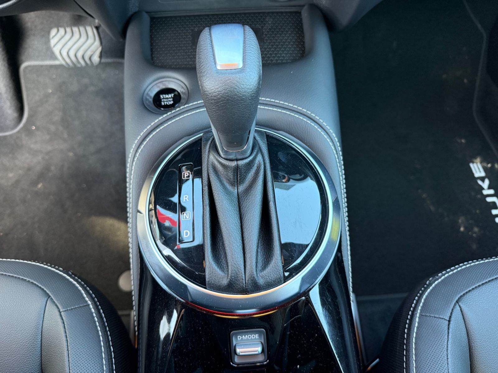 Fahrzeugabbildung Nissan Juke Tekna - Autom., Leder, Winter-Paket