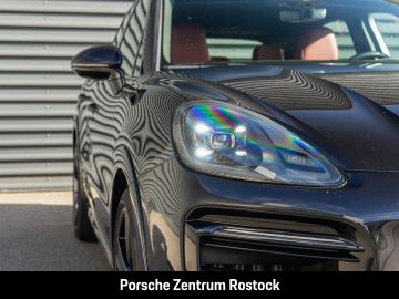 Porsche Cayenne - 2