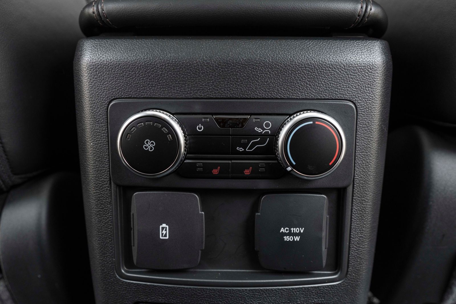 Fahrzeugabbildung Ford Explorer 3.0L Platinum PANO 360° B&O ACC AHK LED