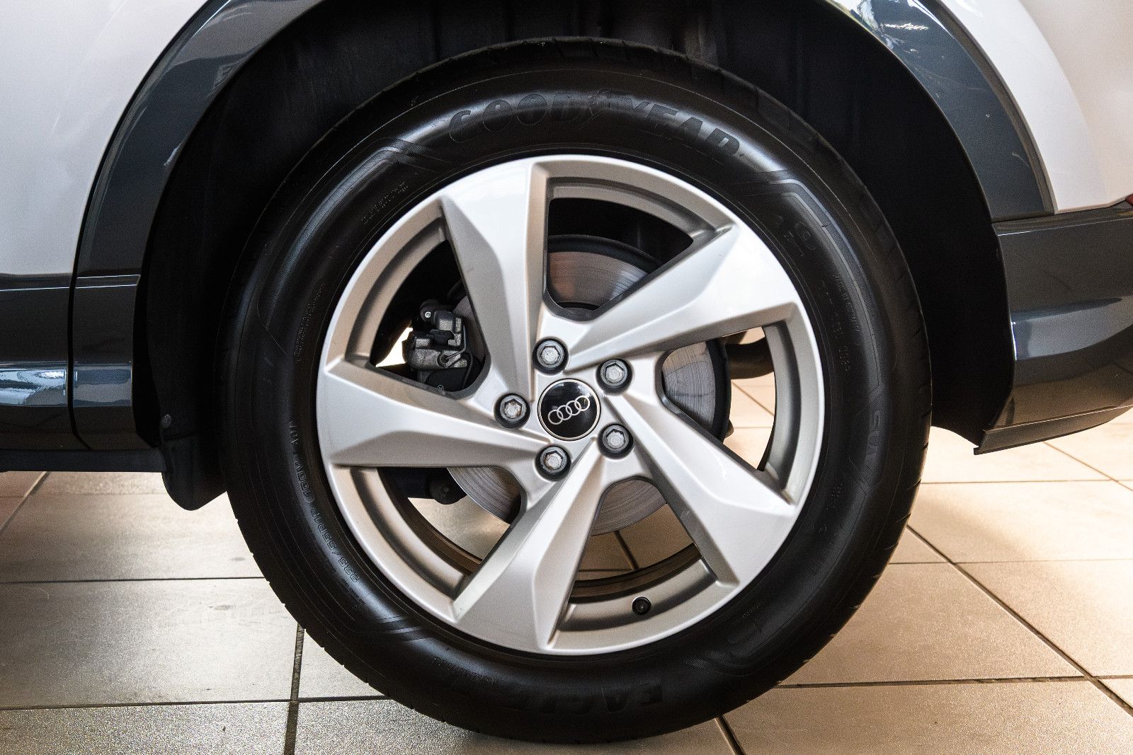Fahrzeugabbildung Audi Q3 35 TFSI advanced +LED +elektr. Klappe