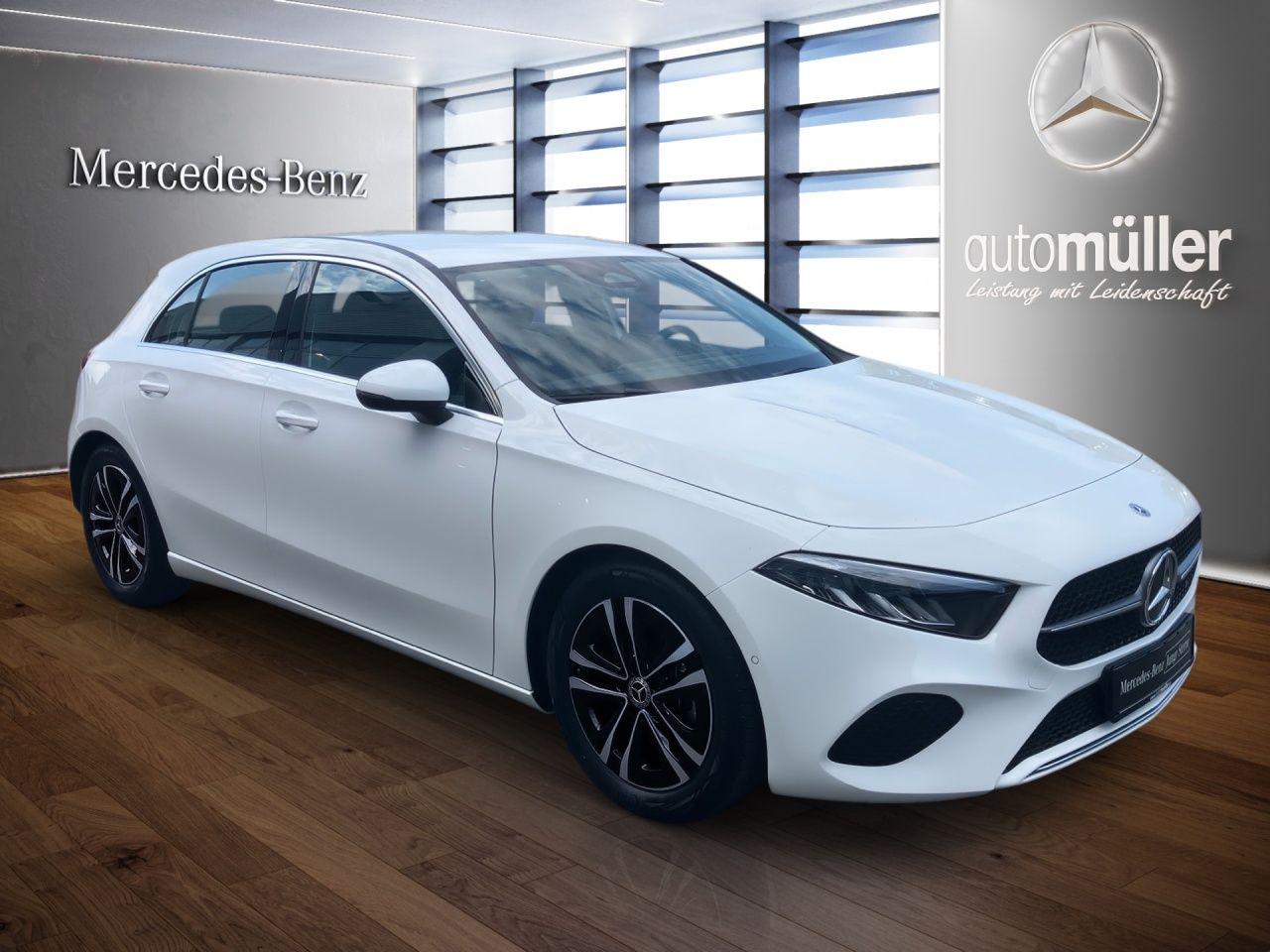 Fahrzeugabbildung Mercedes-Benz A 180 PROGRESSIVE+AHK+LHZG+LED+KAMERA+SHZ++