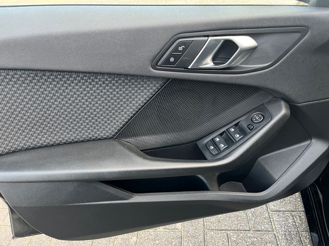 BMW 118 i Advantage Navi  Sitzheizung