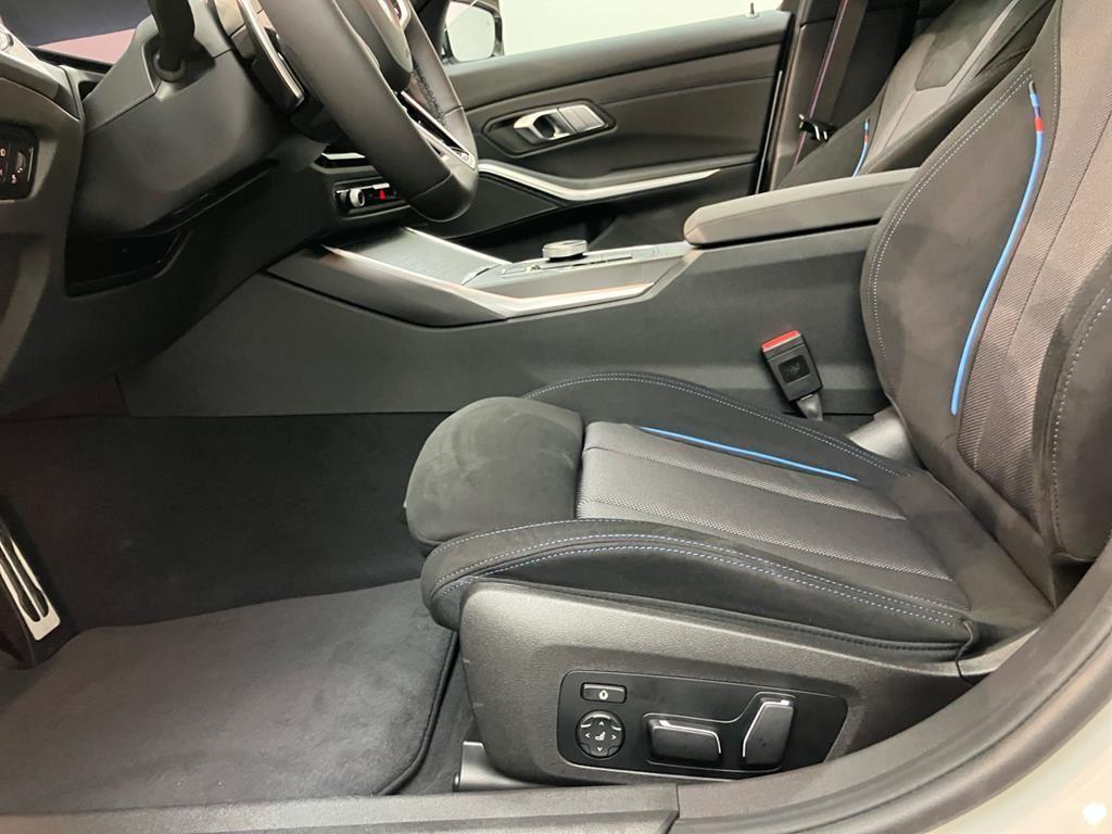 BMW 330d xDrive M Sport Pro AHK+ACC+Pano+Inno+Voll
