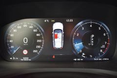 Fahrzeugabbildung Volvo V60 T5 Autom. R-Design*DAB+*FSHZG*RFK*H&K*AHK