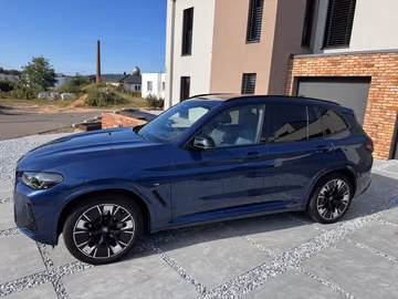 2022 BMW IX3 照片 1