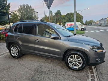 Volkswagen Tiguan - 5