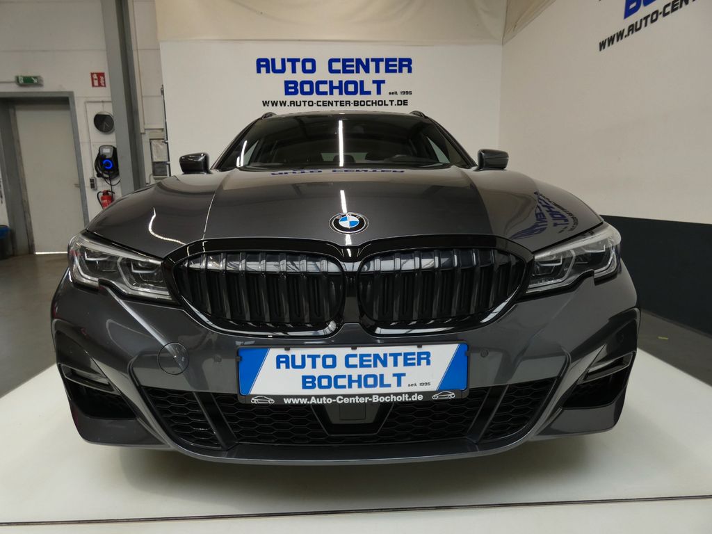 Image of BMW 330