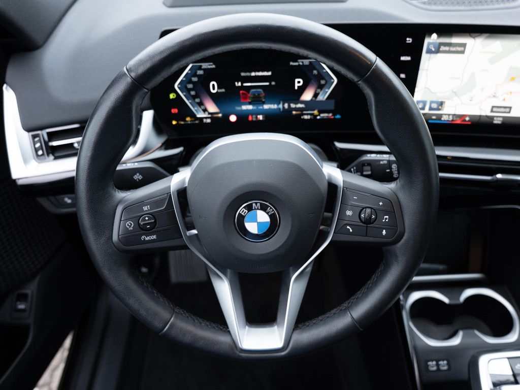 BMW X1 xDrive 20d PANO HUD 360° LED NAVI KAMERA SHZ foto 16