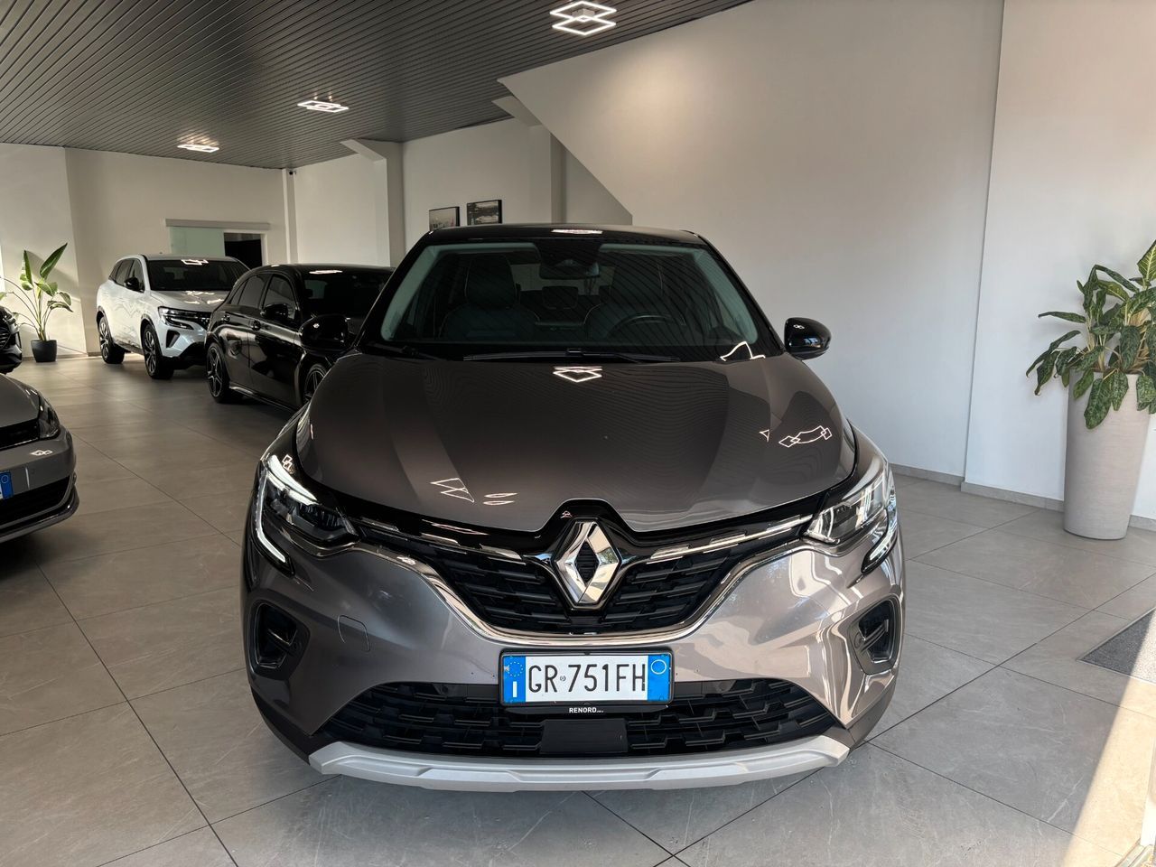 Other Renault Captur Full Hybrid E-Tech 145 CV Enginee imagem 2