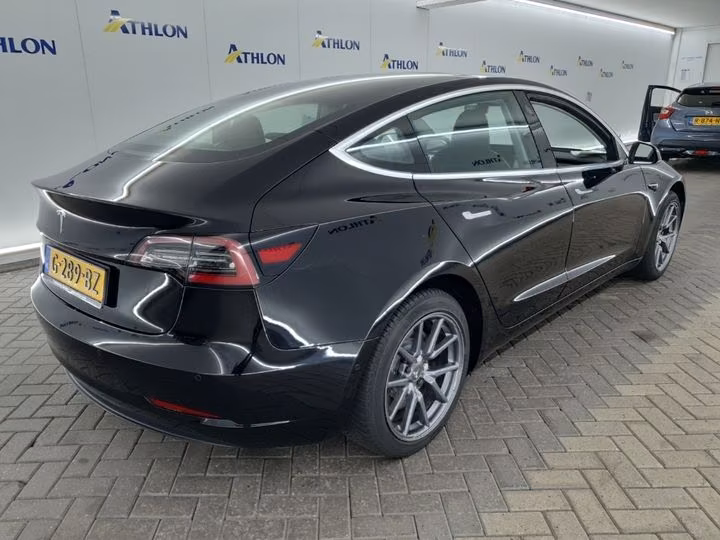 TESLA MODEL 3 - STANDARD PLUS - RWD - RANGE PLUS 81 - 299 CV - SIÈGES CHAUFFANTS