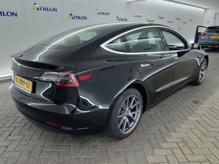 Tesla Model 3 Standard Plus RWD Standard Range Plus 81 imagem 3