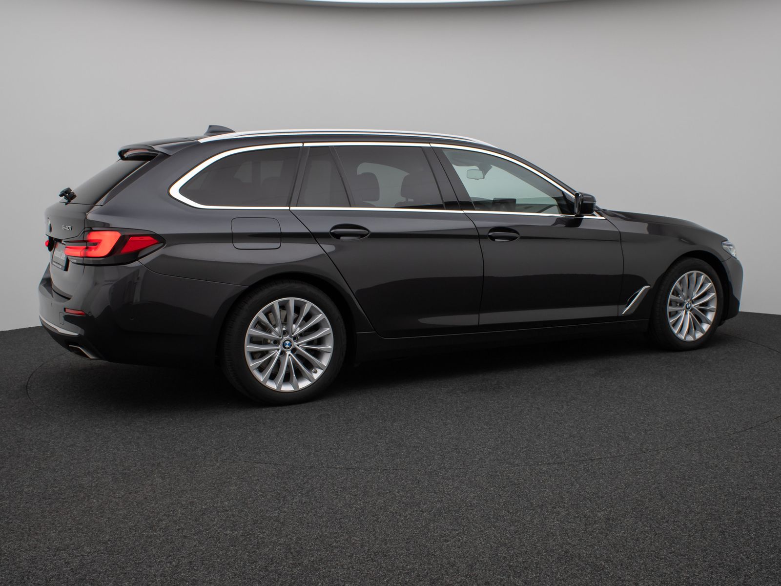 Fahrzeugabbildung BMW 540i xD LuxuryLine Panorama Laser Kamera SoftCL