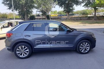 Volkswagen T-Roc - 4