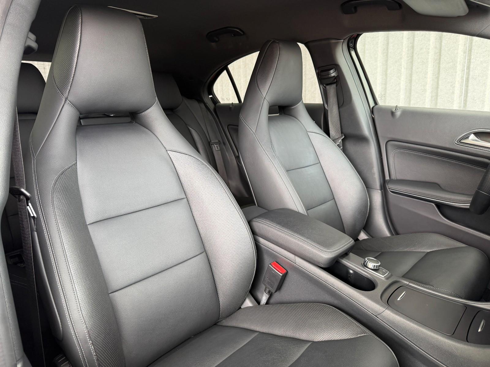 Mercedes-Benz A250 4Matic Urban Aut. Leder Kamera Led Memory