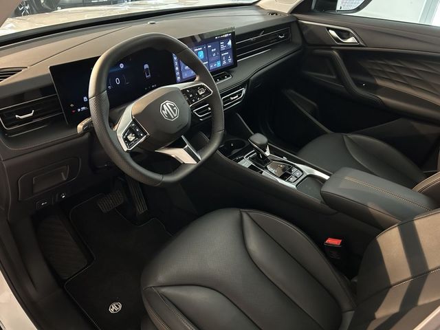 MG HS HEV Luxury
