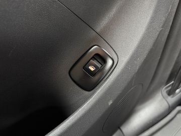 Citroën C3 Picasso 1.4 VTi 95 Tendance PDC hinten AHK