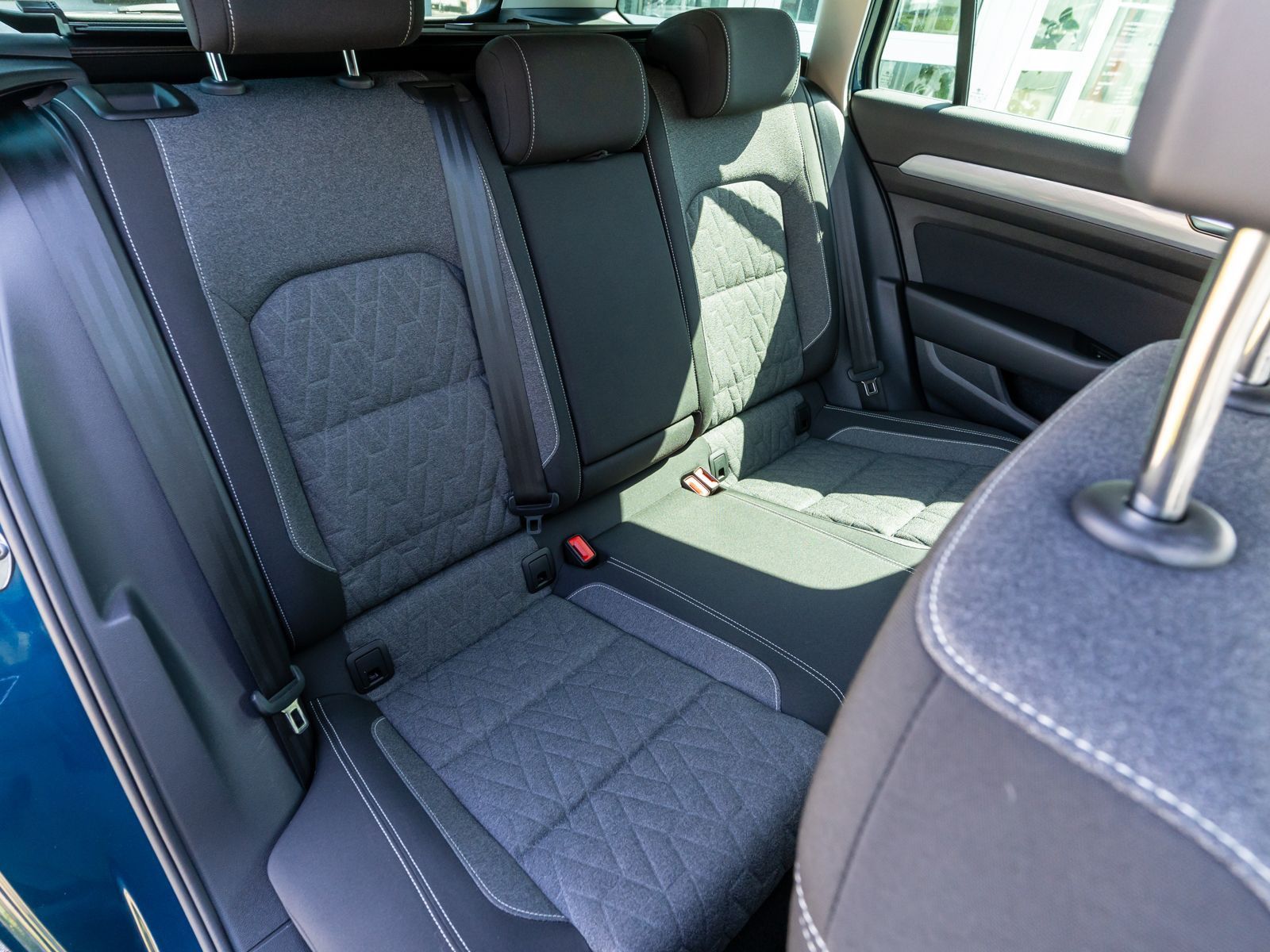 Volkswagen Passat Variant - Bild 8