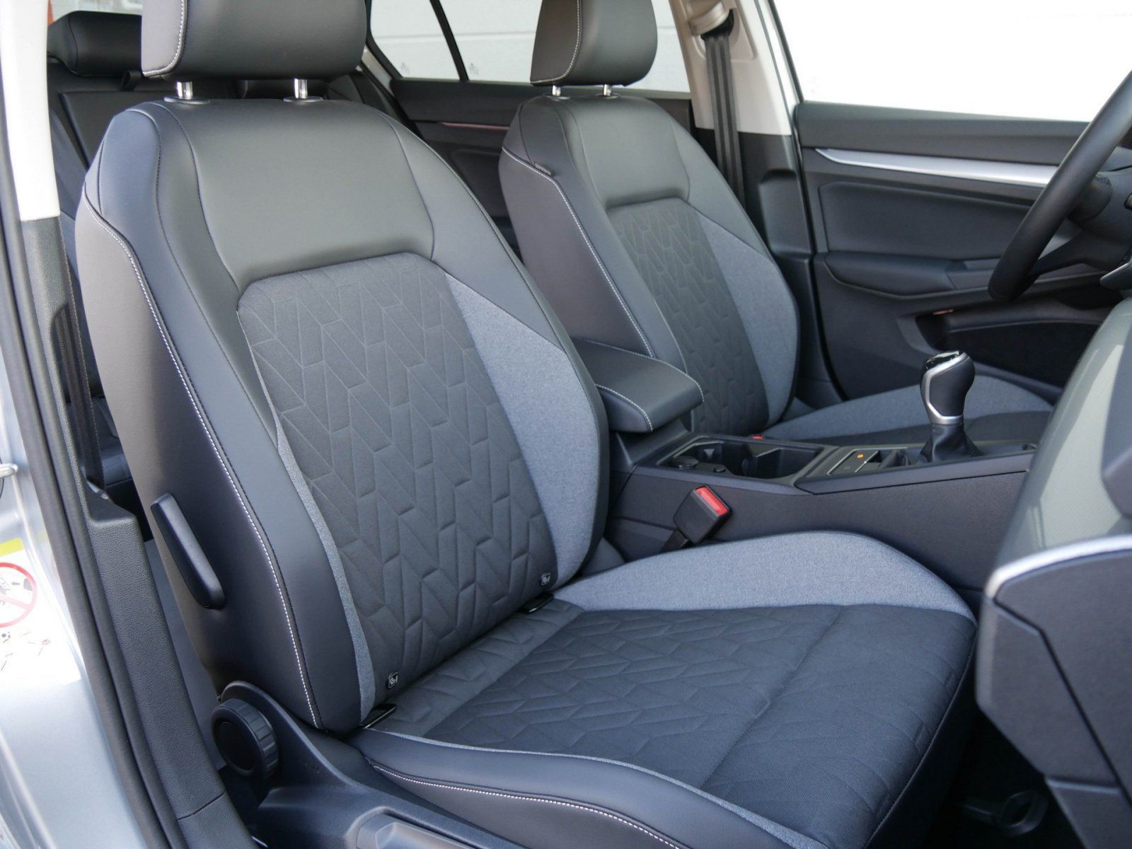 Volkswagen Golf - Bild 7