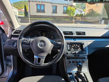 Volkswagen Passat Variant - 8