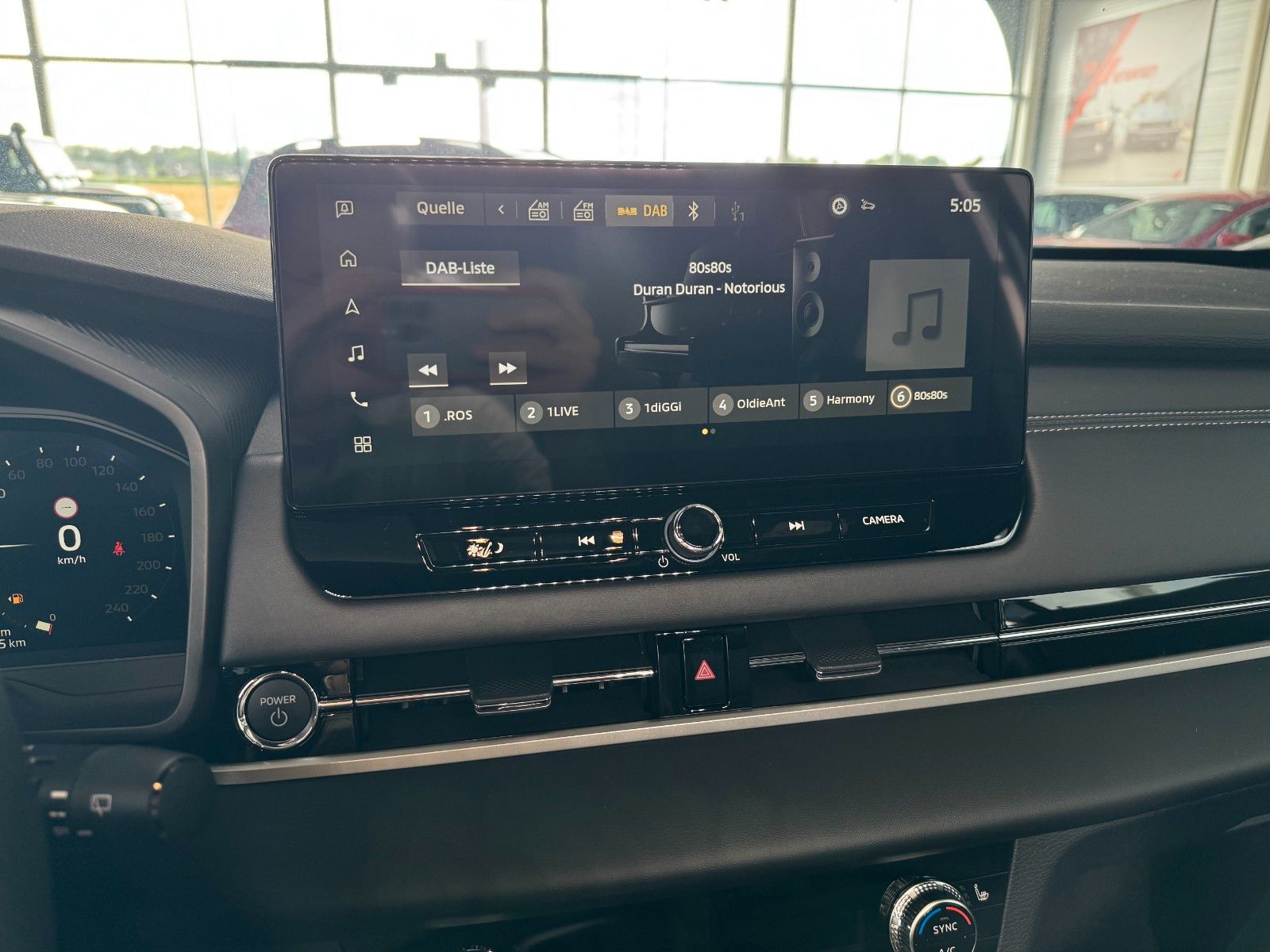 Fahrzeugabbildung Mitsubishi Outlander 2.4 PHEV 4WD Select