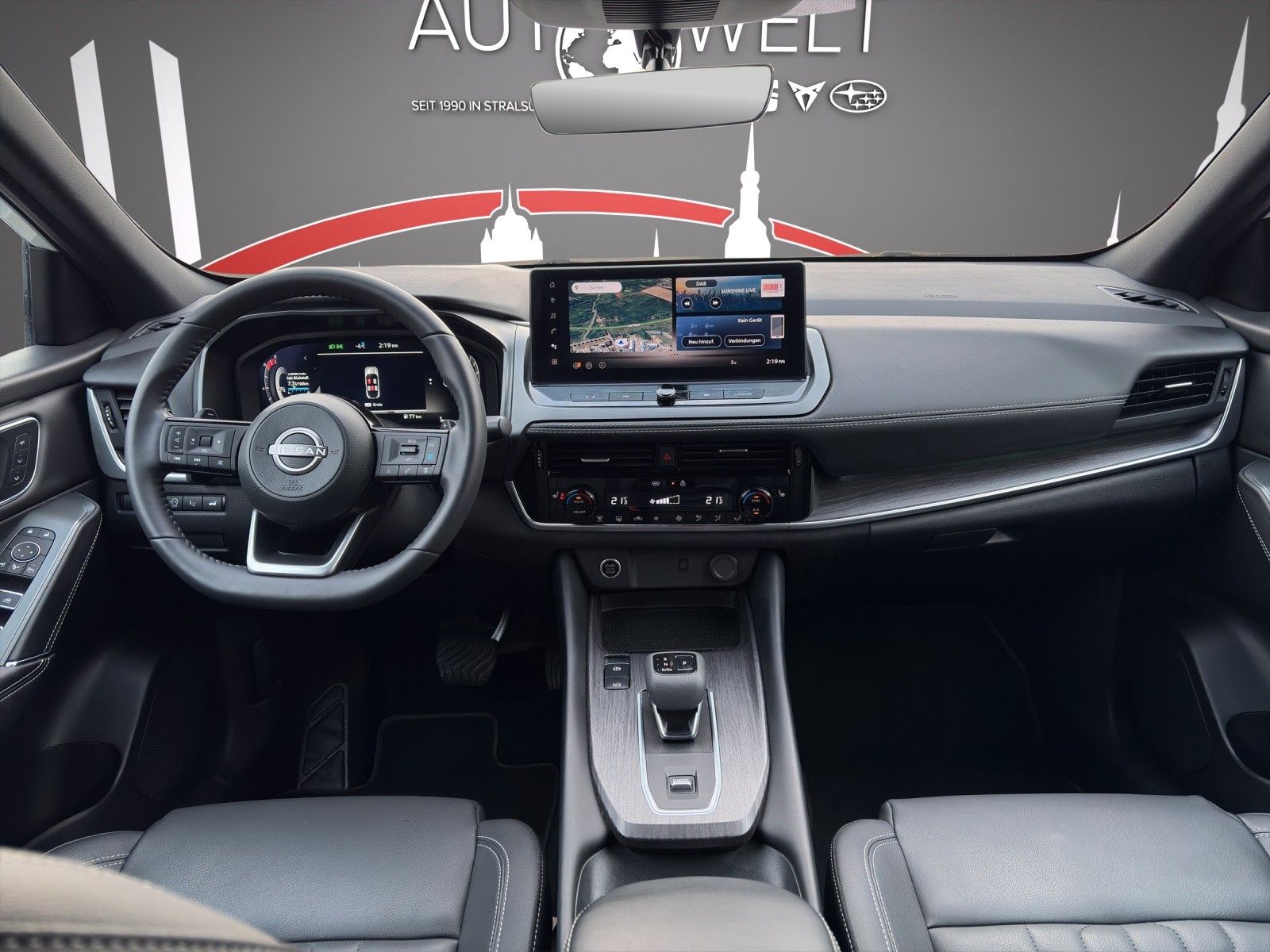 Fahrzeugabbildung Nissan Qashqai 1.3 DIG-T Tekna HeadUp/NAVI/ACC/360/LHZ