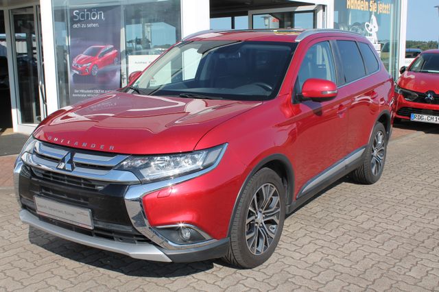 Mitsubishi Outlander Top 4WD mit Fahrassistenzpaket