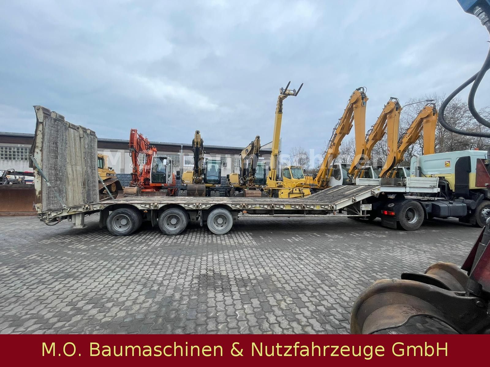 Fahrzeugabbildung Andere ACTM S38315CHC/ hydr. Rampen / Luftgefedert/34t