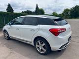 Citroën DS5 SportChic Hybrid4 - Citroën DS5 Hybrid (Diesel/Elektro)