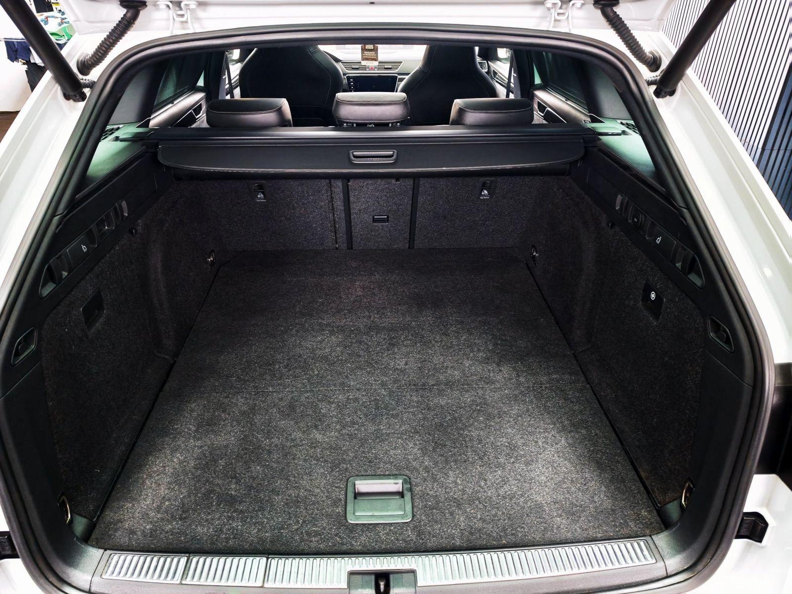 Skoda Superb Combi 2.0 TSI SportLine 4x4*Canton*Std...