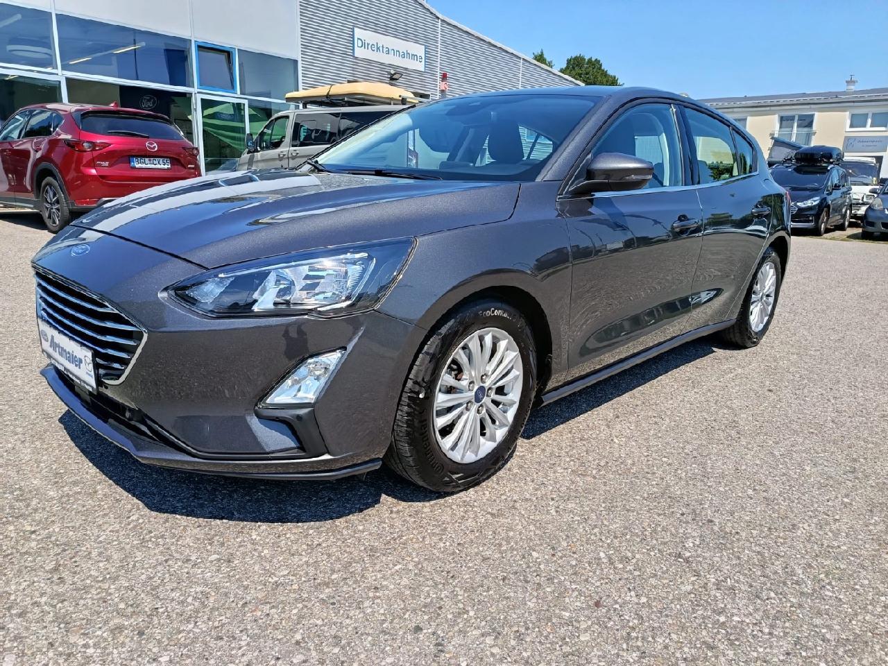 Ford Focus Lim. Titanium AHK LED Winter-P. PDC Navi