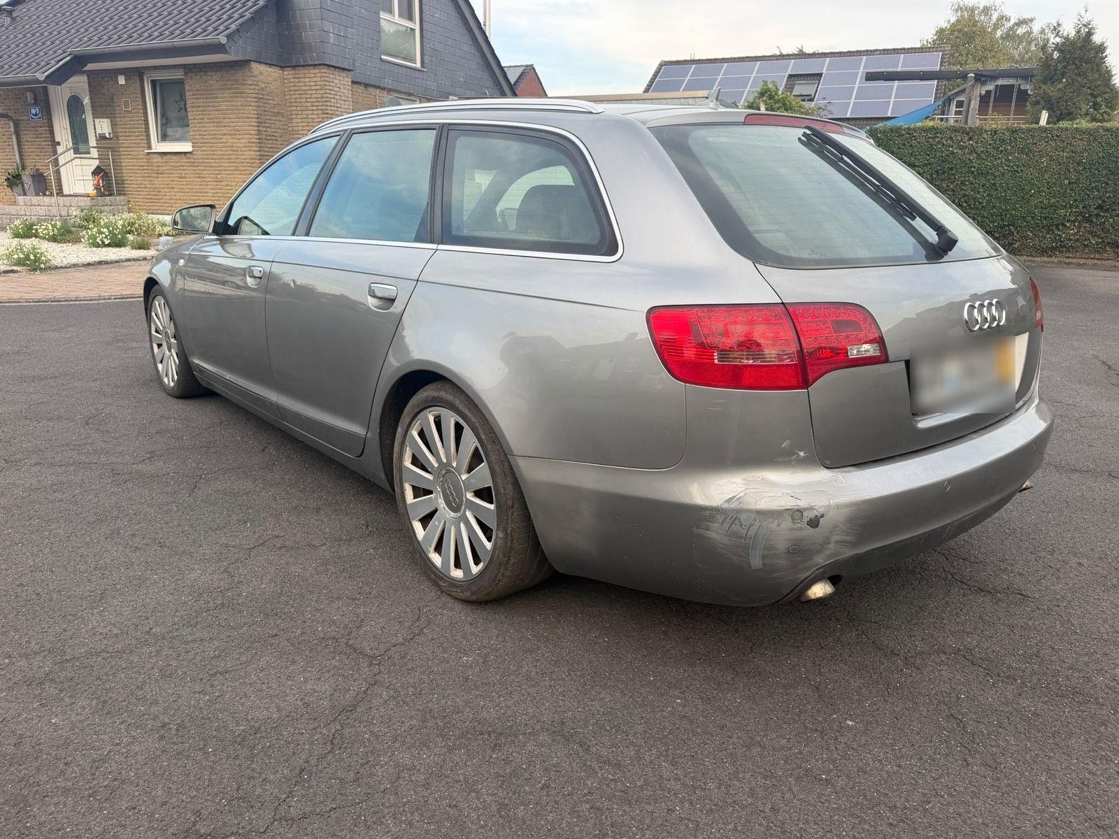 Audi A6 2005 — салон
