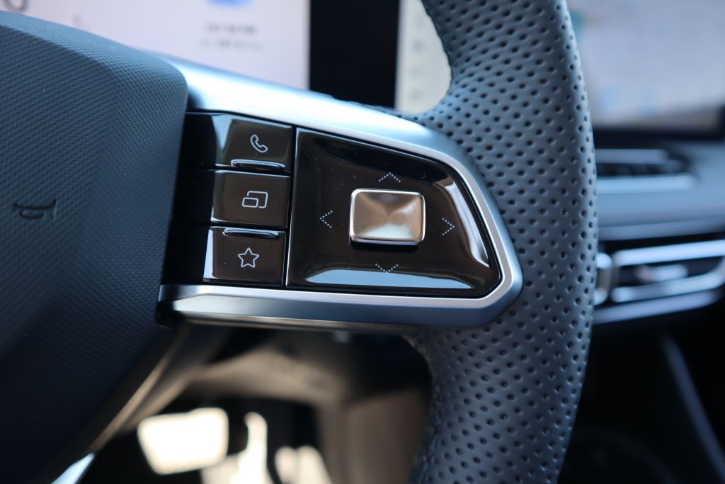 Fahrzeugabbildung MG HS PHEV Luxury+ACC+Leder+Navi+SOFORT!