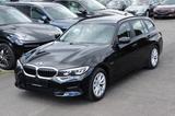 BMW 320e xDrive Advantage*AHK*LED*KAM*HUD*APP*LIVE* - BMW 320 mit Hybrid-Antrieb: Kombi