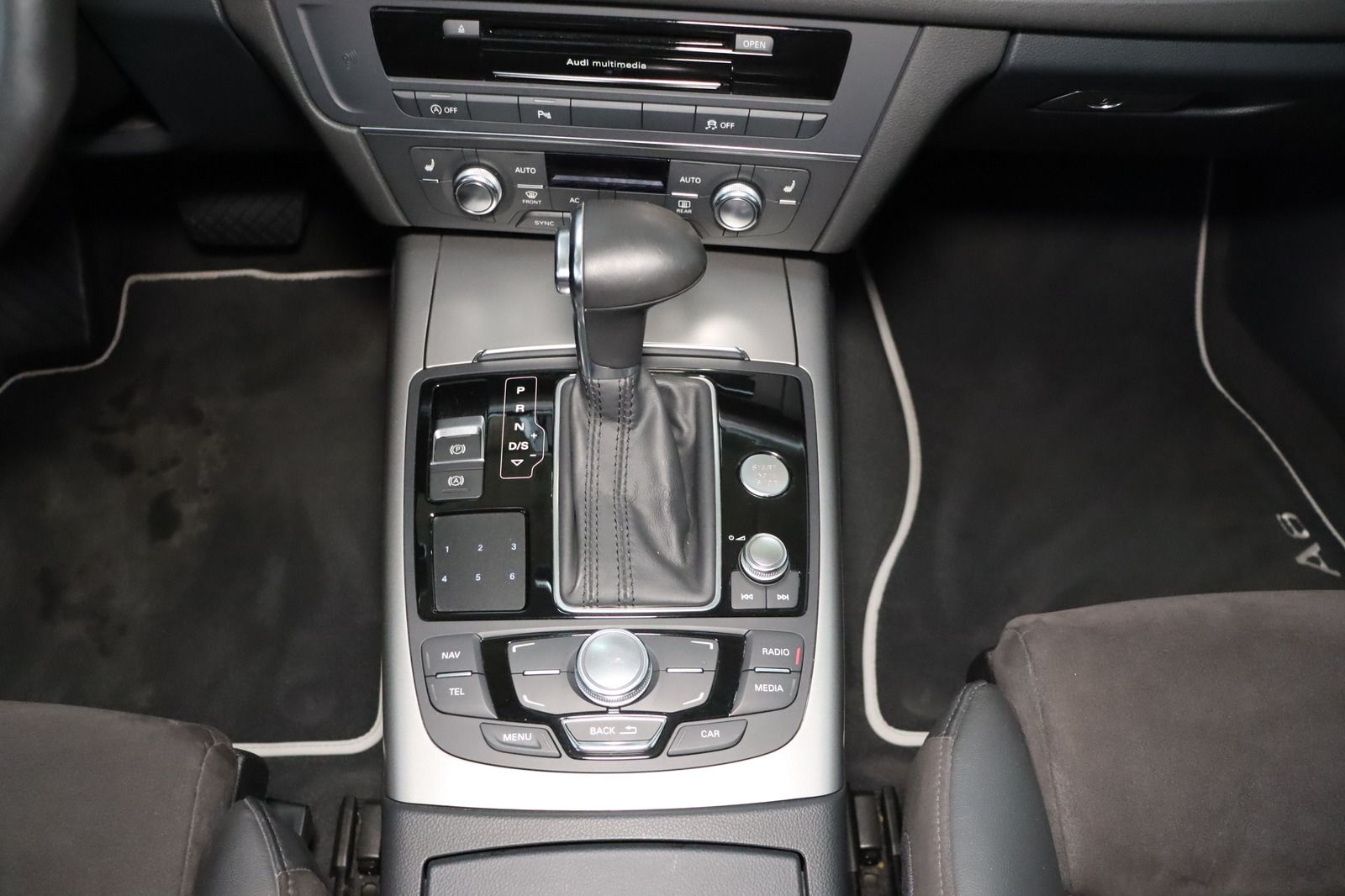 Fahrzeugabbildung Audi A6 Avant 3.0 TDI quattro Pano. * AHK * Service