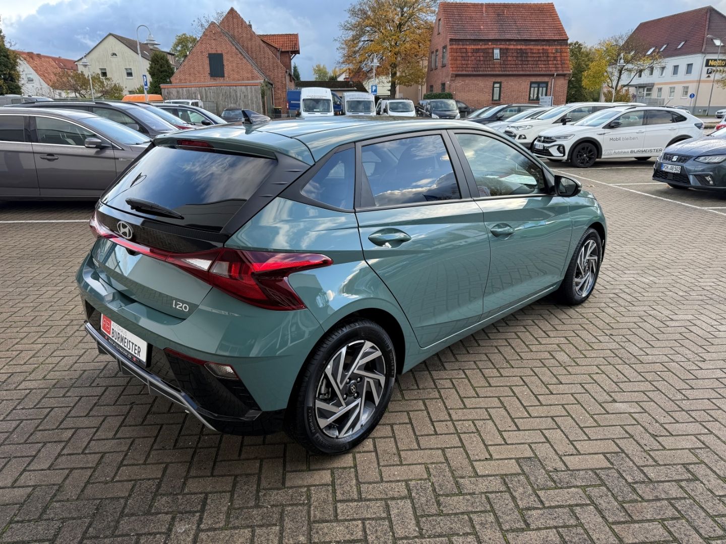 HYUNDAI i20 Select Family Navi Apple CarPlay Android Aut - Image 6