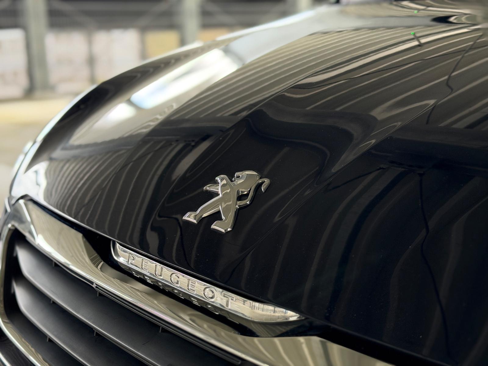 Peugeot 308 2015 — photo 5