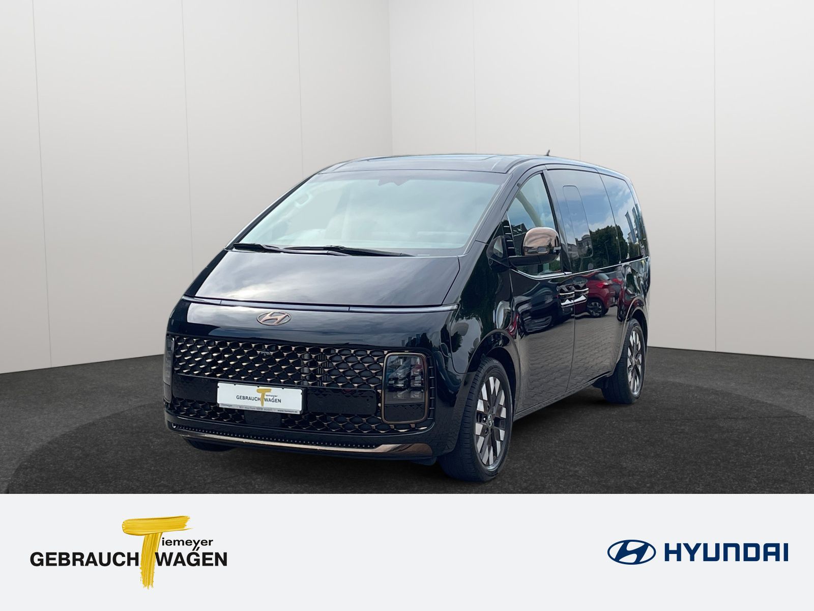 Hyundai Staria — HYUNDAI Staria  2.2 CRDi Signature 2WD Leder Navi PanoD