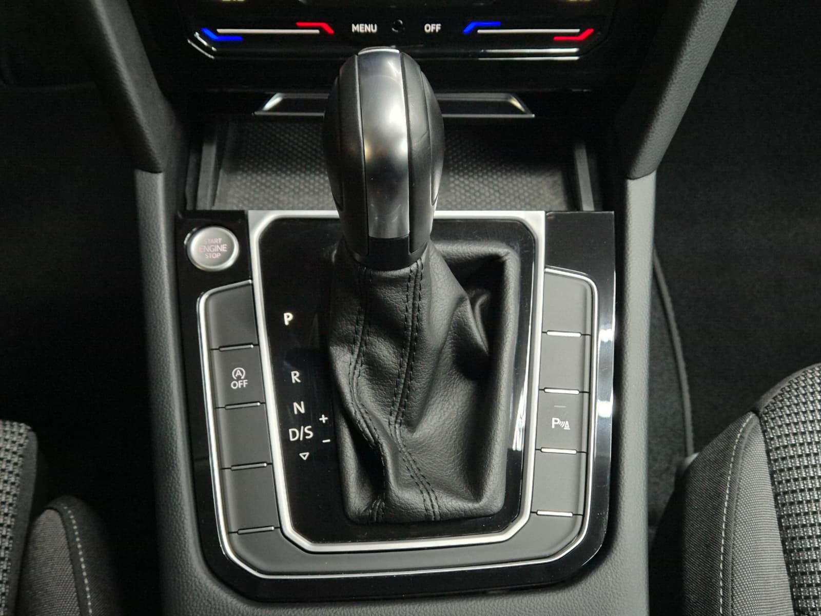 Fahrzeugabbildung Volkswagen Arteon 2.0 TDI DSG >VIRTU+NAVI+SHZ+LED+PDC+ACC+