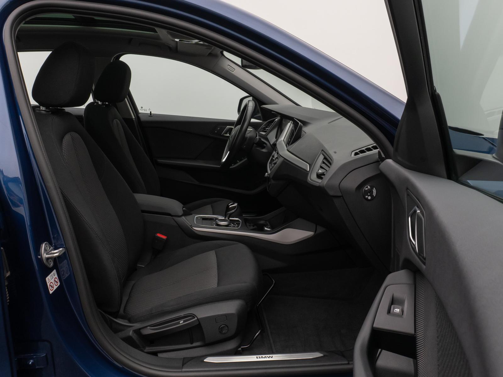 BMW 118 i Panorama DAB CockPitPro Lenkrhzg PDC LED, миниатюра 24
