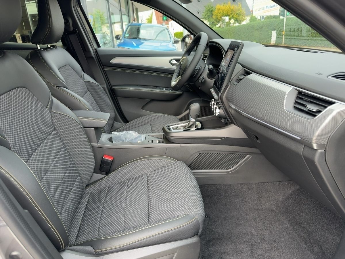 Fahrzeugabbildung Renault Arkana TECHNO Mild Hybrid 140 EDC GJR SHZ Kamera